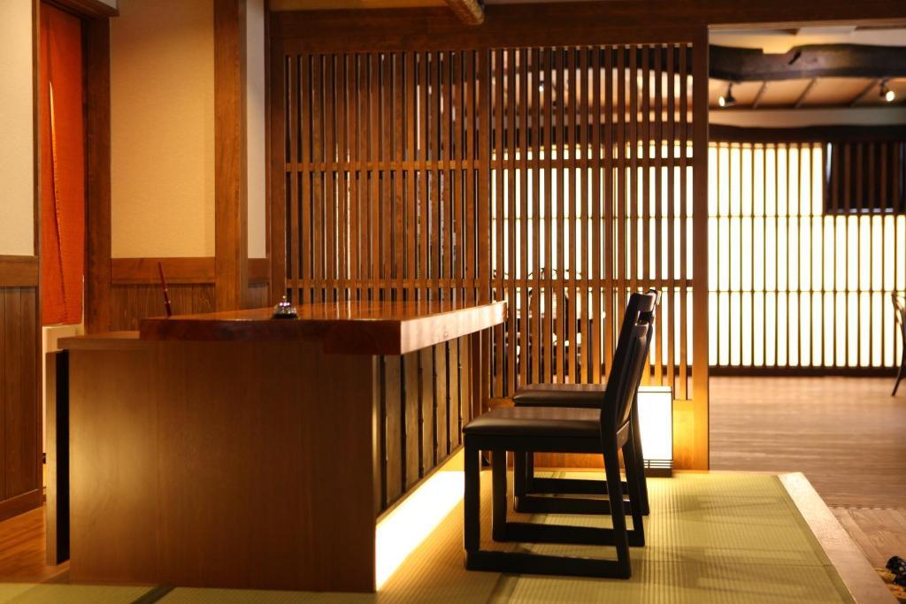 Keikoku-No-Yu Hotel Yamanouchi  Exterior photo